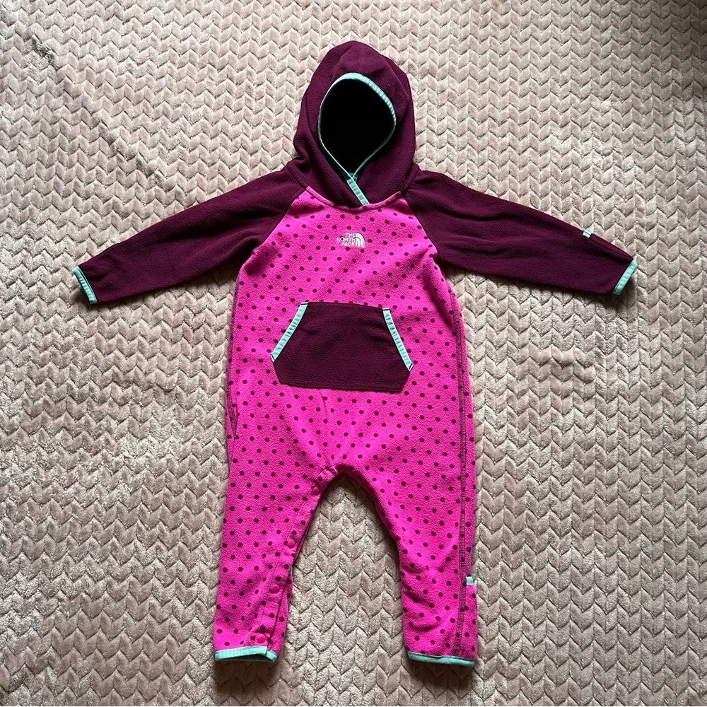 Infant North Face bodysuit